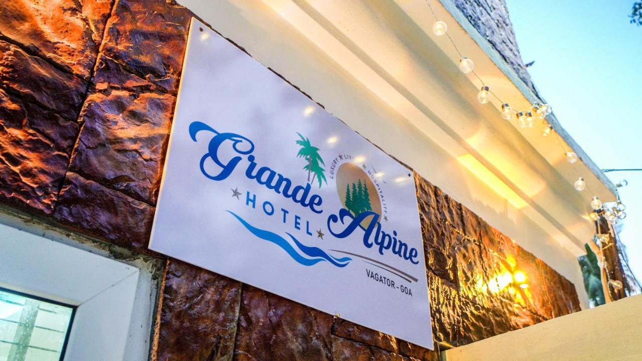Grande Alpine Hotel 바가토르 외부 사진